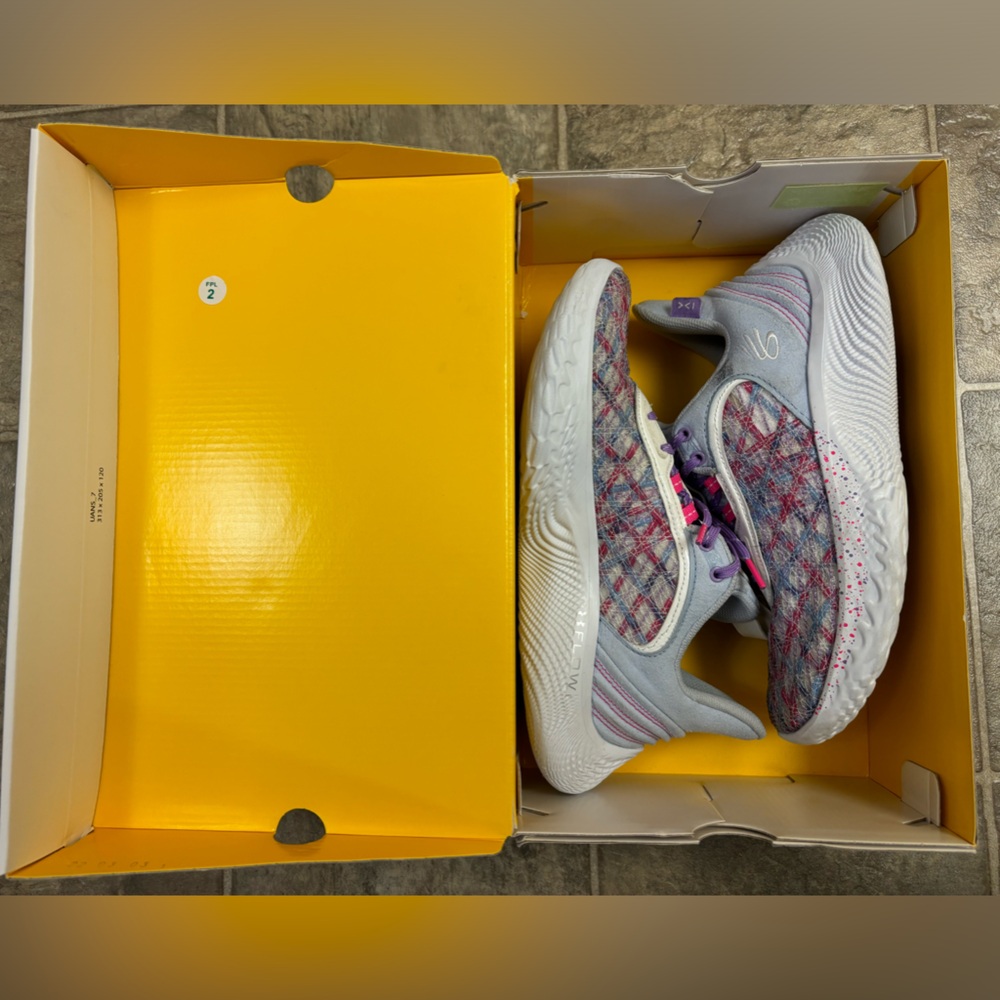 Under Armour Curry 9 Size 7.5 - image 2